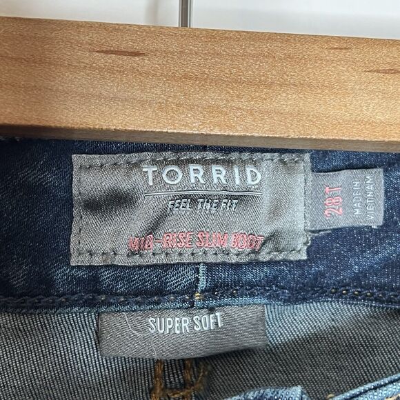 Torrid Mid Rise Slim Boot Cut Jeans Womens 28T Tall Bootcut Medium Wash - Picture 4 of 9